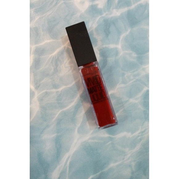 Maybelline NY Vivid Matte Liquid 36 Red Punch - Picture 1 of 2